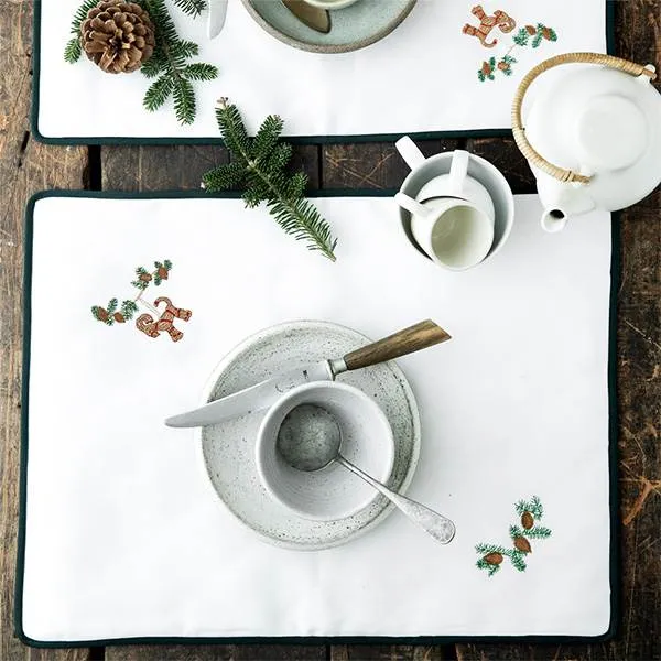 Langkilde & Søn - Juledekkeserviett med julebukk - 38 x 50 cm.